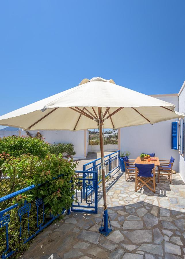 Limestone In Milos Triovasalos Exterior photo
