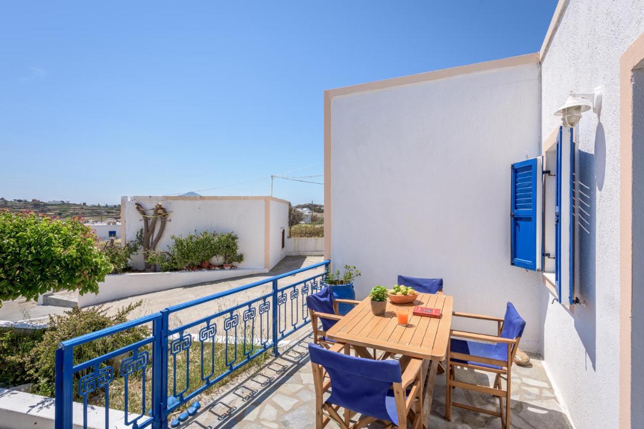 Limestone In Milos Triovasalos Exterior photo