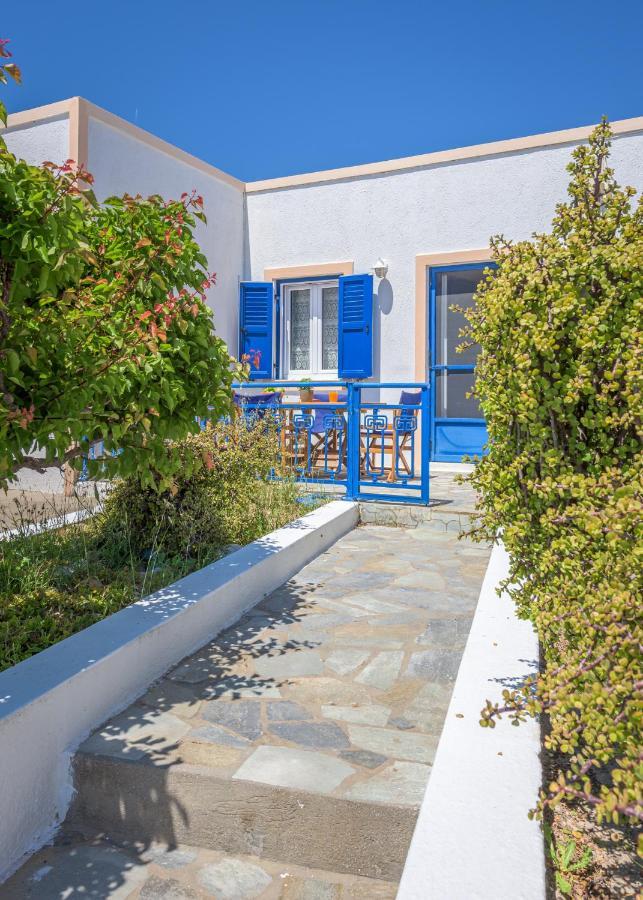 Limestone In Milos Triovasalos Exterior photo